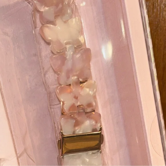 Isla Rae Pearly Pink Butterfly Apple Watch Band - Picture 3 of 4